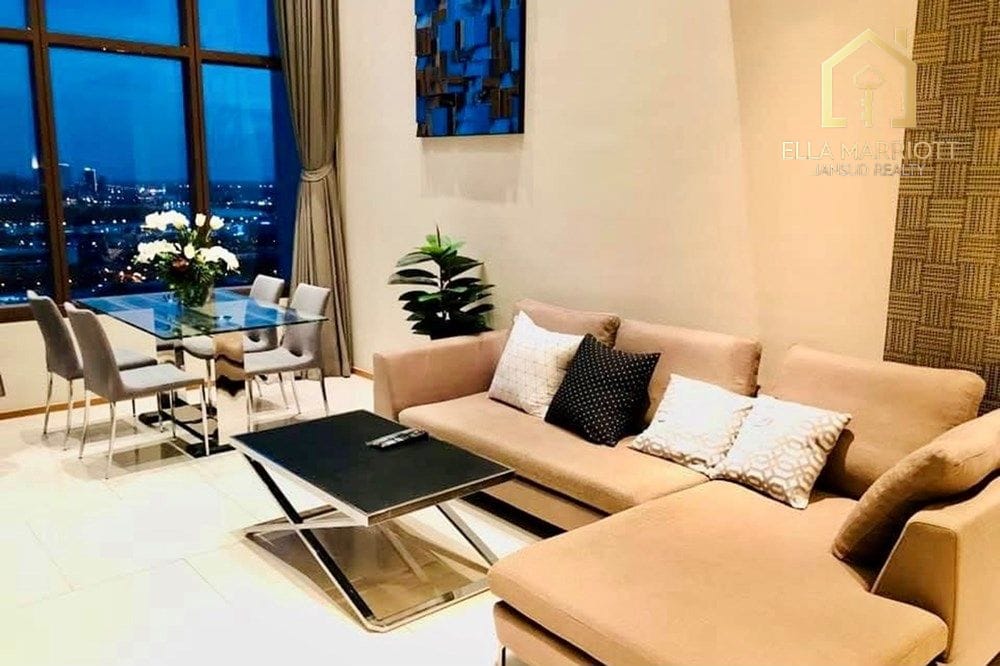 "Experience Urban Luxury in Bangkok's Duplex Retreat" 3