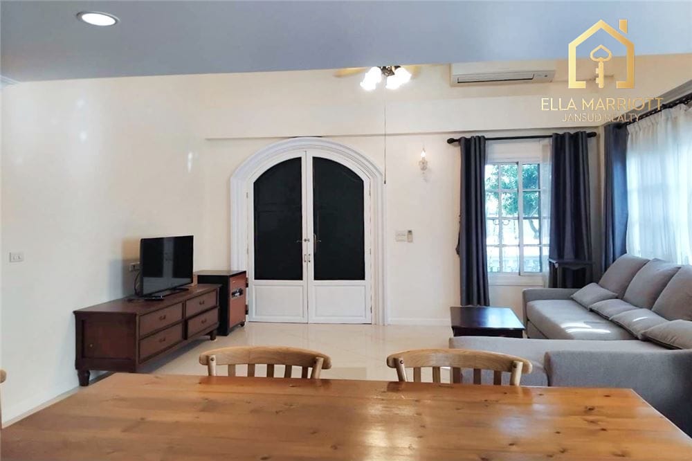 4-Bedroom House 5