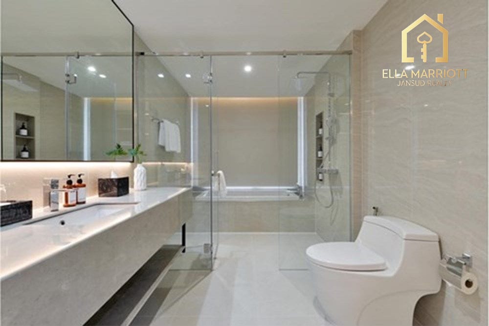 Pet-Friendly 3-Bedroom Condo for Sale in Sukhumvit 20 11