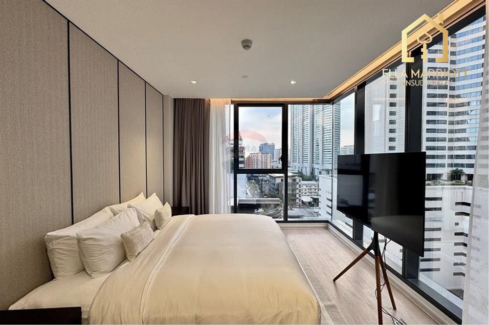 Pet-Friendly 3-Bedroom Condo for Sale in Sukhumvit 20 12