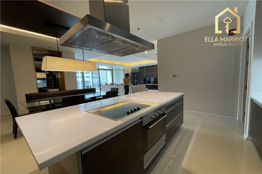 Rent 130K | 290sqm 3BR High Floor | Pet-Friendly | Sukhumvit 59 3