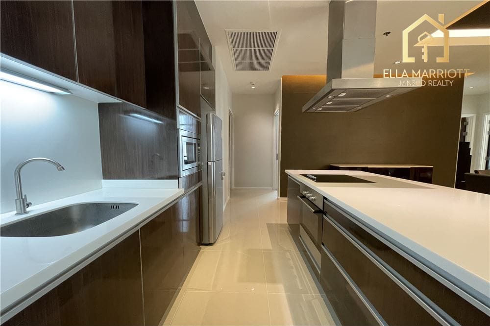 Rent 130K | 290sqm 3BR High Floor | Pet-Friendly | Sukhumvit 59 4