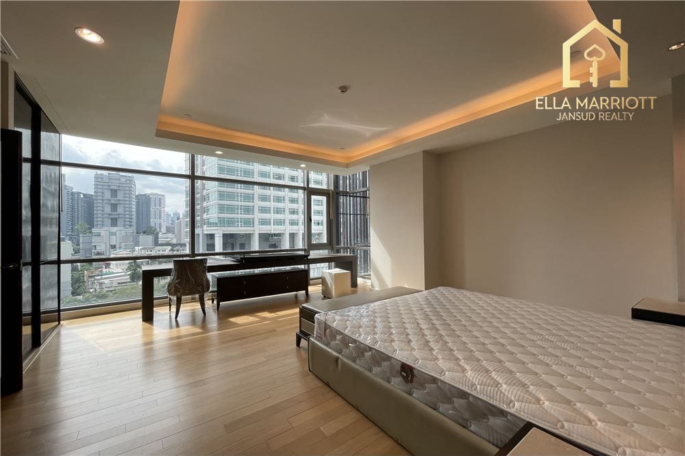 Rent 130K | 290sqm 3BR High Floor | Pet-Friendly | Sukhumvit 59 5
