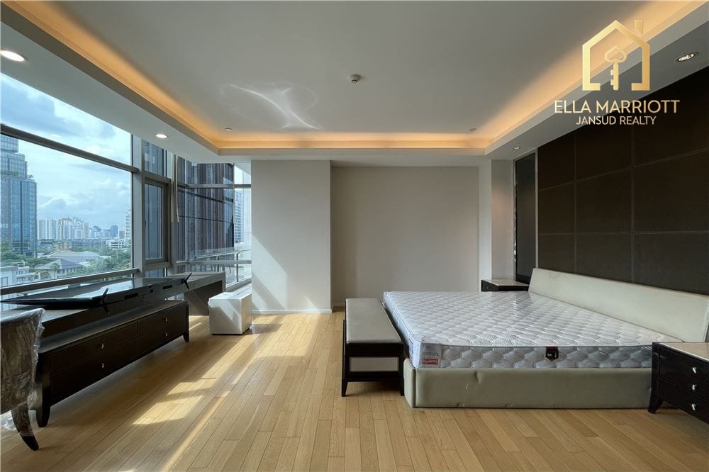 Rent 130K | 290sqm 3BR High Floor | Pet-Friendly | Sukhumvit 59 6
