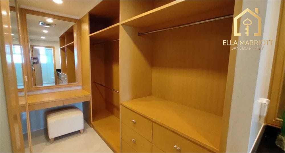 Geräumige, tierfreundliche 3-Zimmer-Wohnung zur Miete in Sukhumvit 22 - 274 m² 5