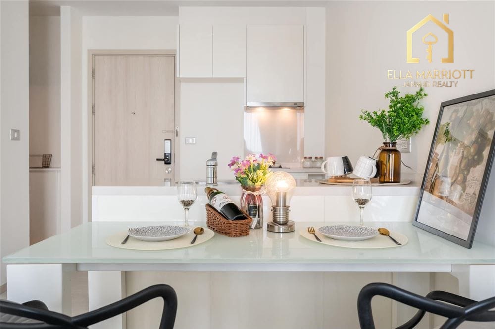 Brand New 1 Bedroom Condo for Sale at Rhythm Sukhumvit 42 - 3 Mins Walk to BTS Ekkamai 3