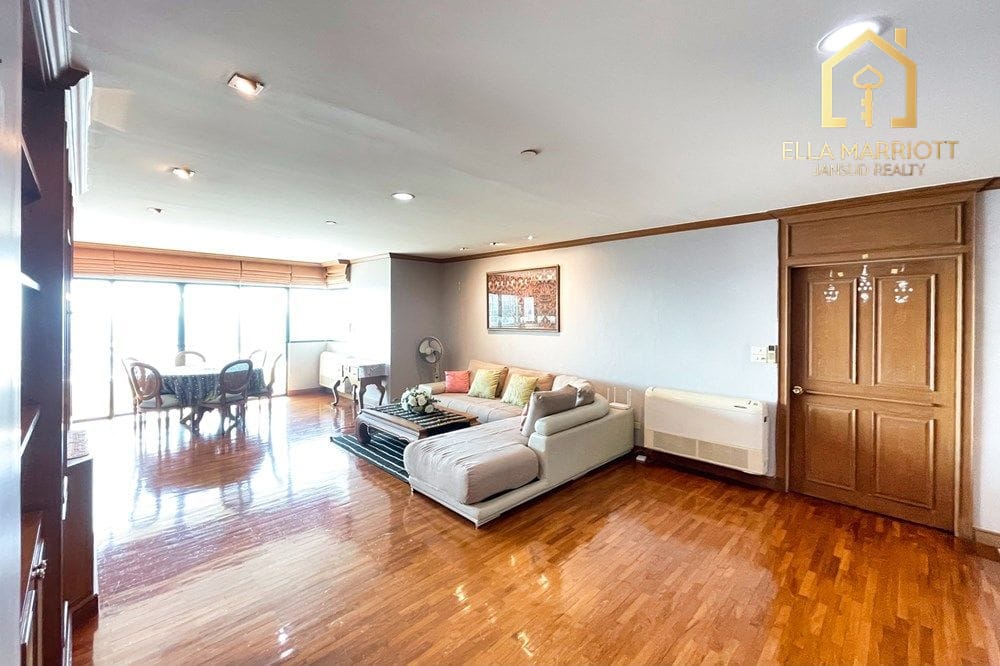 3-Bedroom Condo at Sathorn Gardens — 13 min walk to MRT Si Lom 2