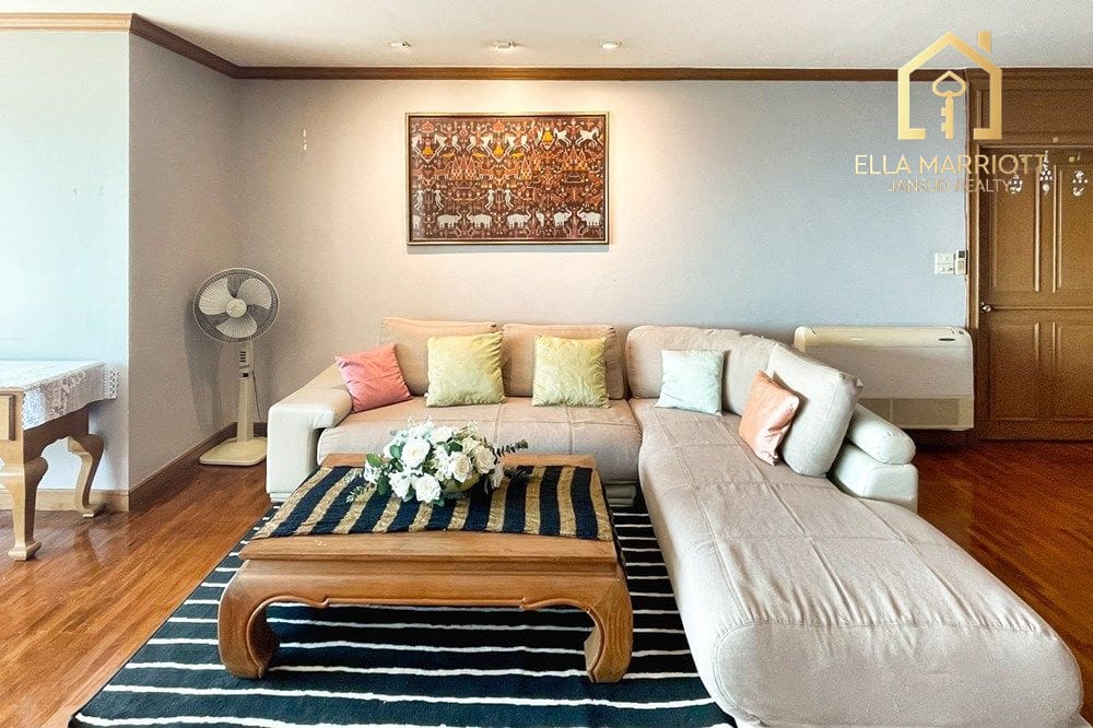 3-Bedroom Condo at Sathorn Gardens — 13 min walk to MRT Si Lom 3