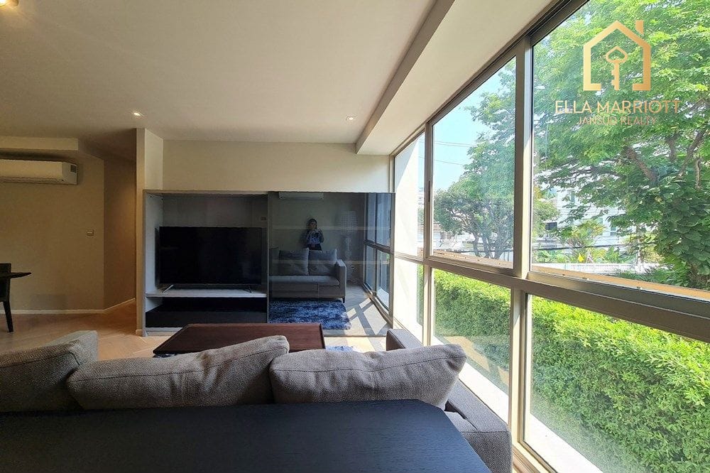 Exclusive Promphong 2BR Corner Unit - Ready to move in. 2
