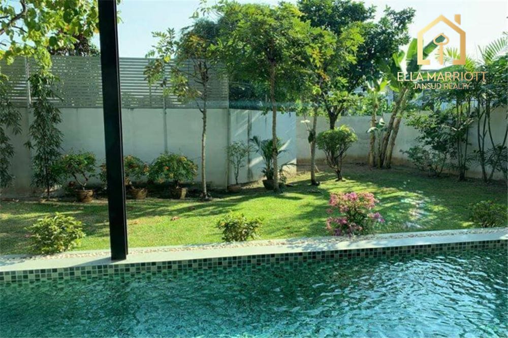 Einfamilienhaus mit privatem Pool in Sukhumvit, Ekkamai Soi 10 2