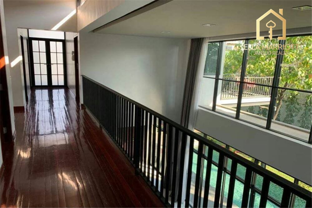 Einfamilienhaus mit privatem Pool in Sukhumvit, Ekkamai Soi 10 7