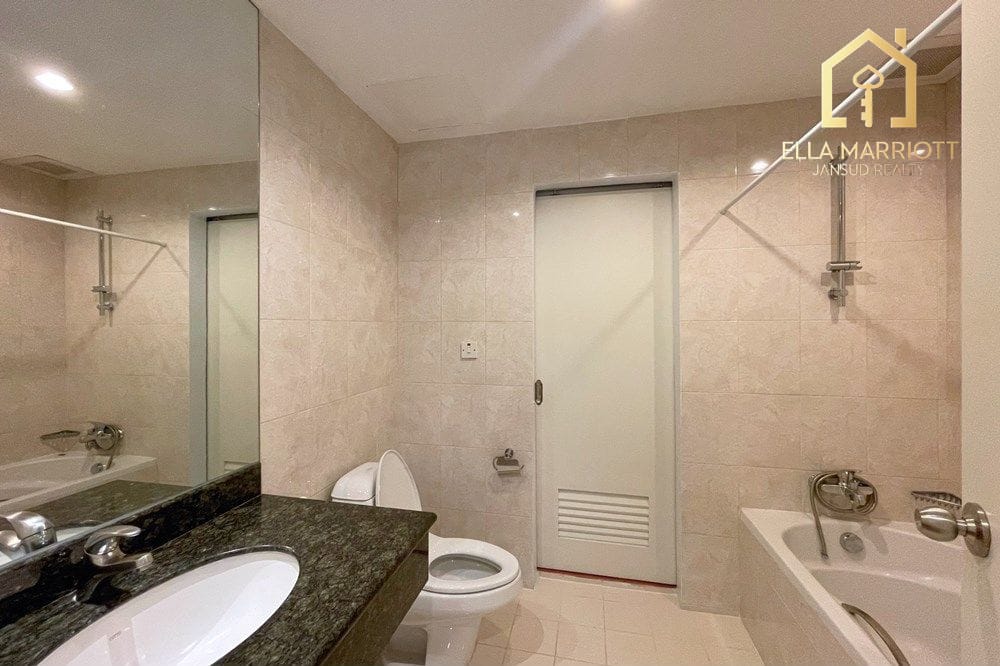 2 bedroom for rent BTS Chidlom and BTS Rajdamri Lumpini 8