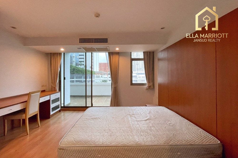 2 bedroom for rent BTS Chidlom and BTS Rajdamri Lumpini 9