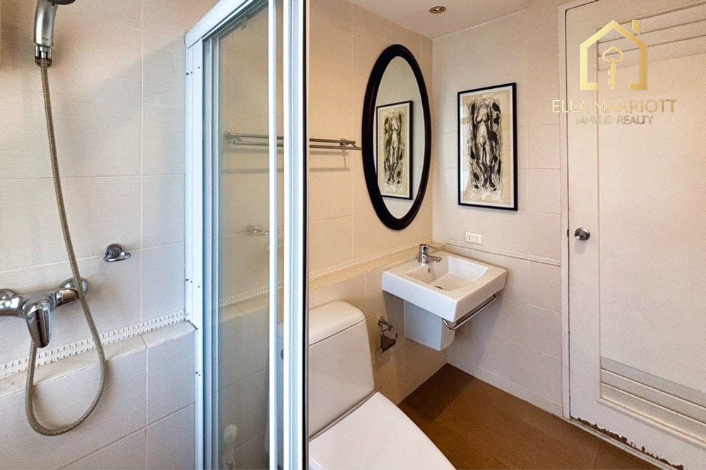 2-Bedroom Condo at The Bangkok Narathiwas Ratchanakarint 6