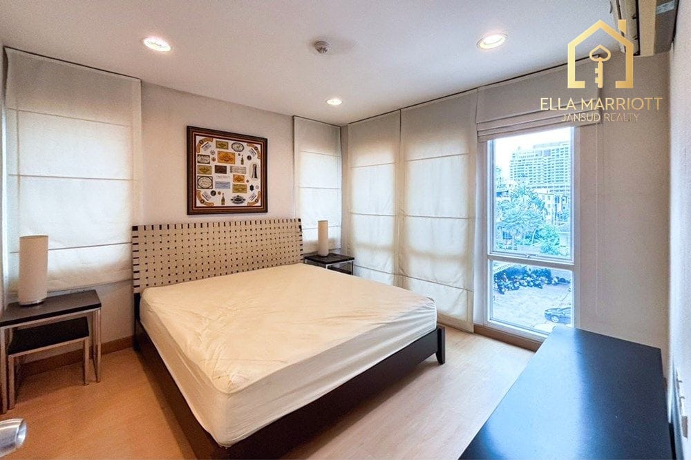 2-Bedroom Condo at The Bangkok Narathiwas Ratchanakarint 7