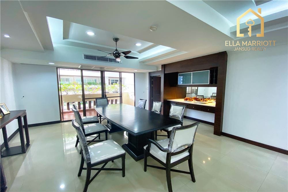 Rent 110K | 330sqm 3BR Apartment | Asoke | Pet-Friendly  | High Fl 5
