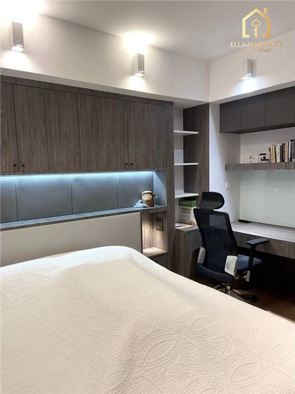 3-Bedroom Condo at Royal Castle — 9 min walk to BTS Phrom Phong 6