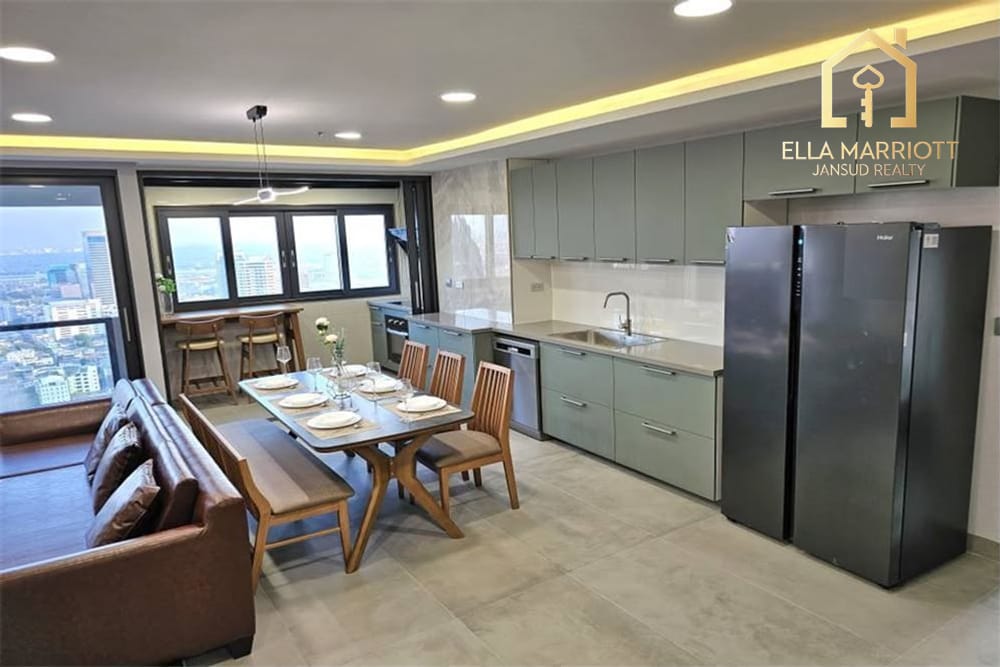 Rent 110K | 38th Fl. Corner 146sqm 3BR | River & Park Views | Near BTS 3