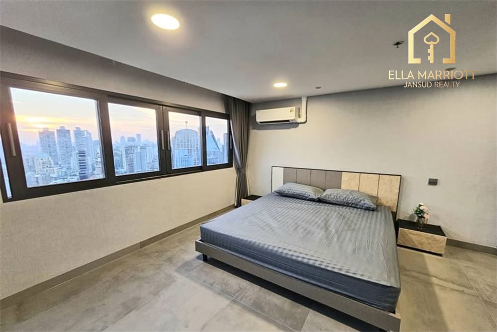Rent 110K | 38th Fl. Corner 146sqm 3BR | River & Park Views | Near BTS 7