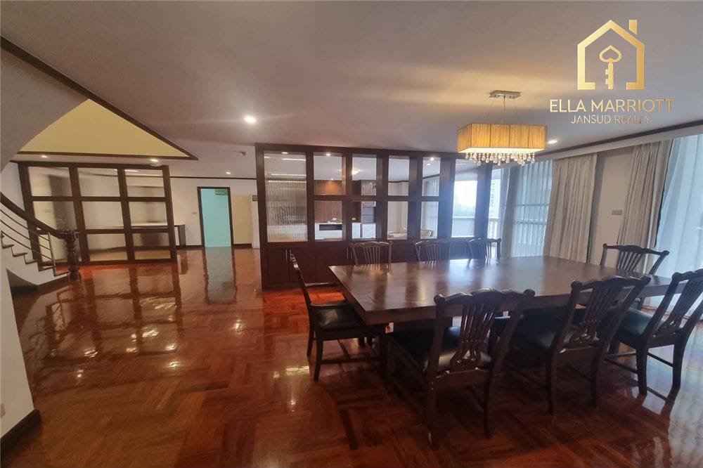 300 qm neu renovierte Maisonette-Wohnung zu vermieten in Sukhumvit 24 - Haustierfreundlich. 4