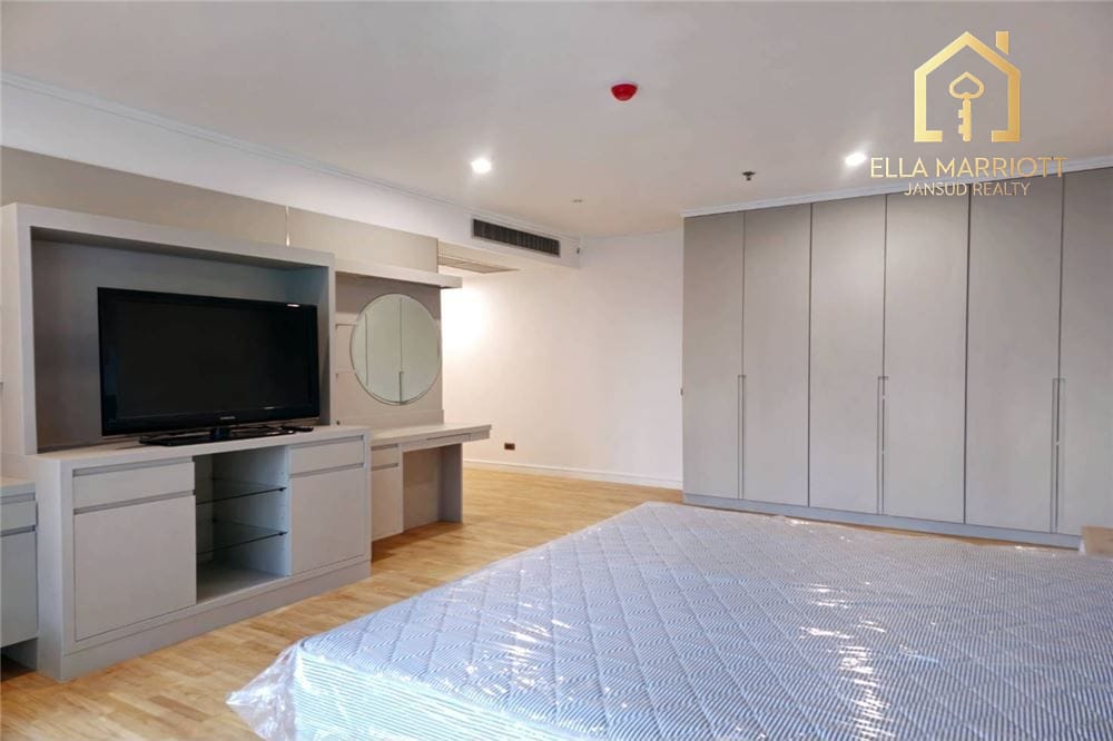 3-Bedroom Condo for Rent 130K - Newly Renovated, 4 Min to BTS Asoke, 315sqm 9