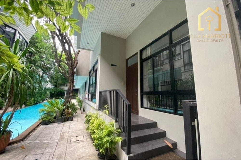 4-Bedroom Townhouse for Rent in Private Compound, Thonglor 2
