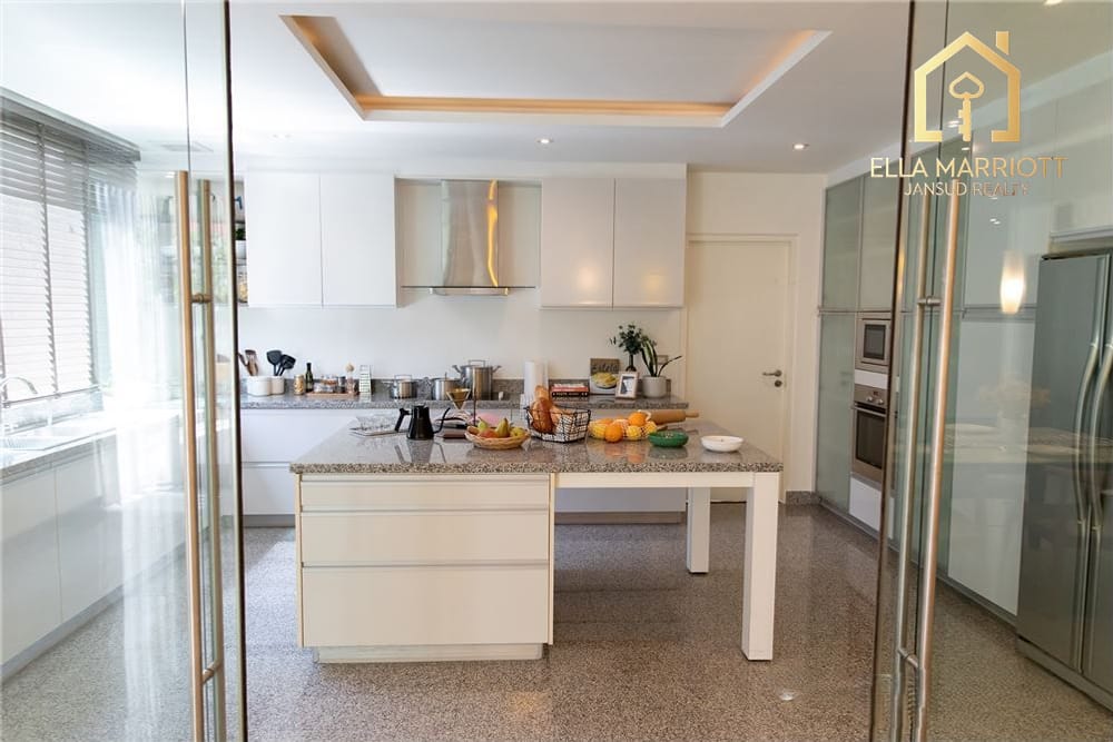 300sqm 3BR Condo for Rent at 95K Near St. Andrews - Pet-Friendly 4