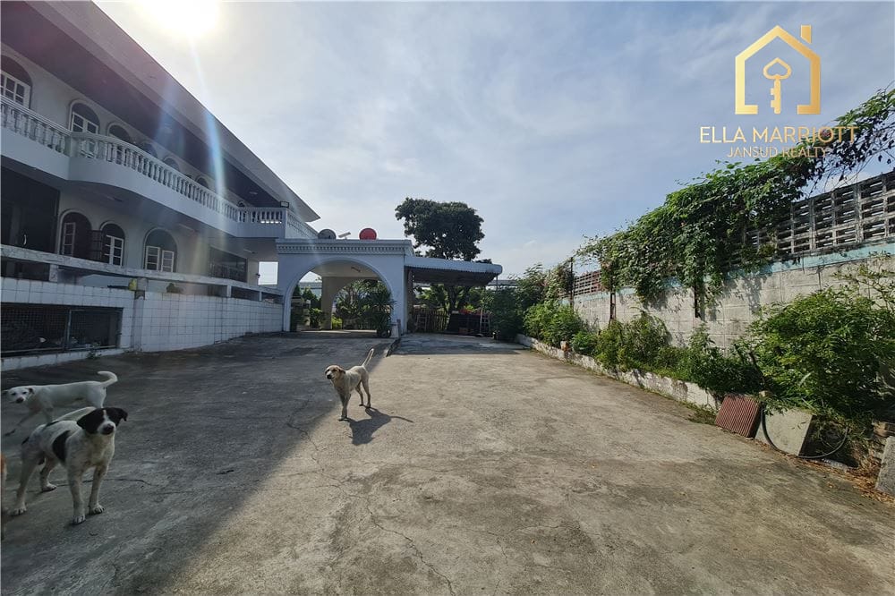 ขาย 5 ห้องนอน 4 ห้องน้ำ บ้าน ใน สุขุมวิท, กรุงเทพฯ 2
