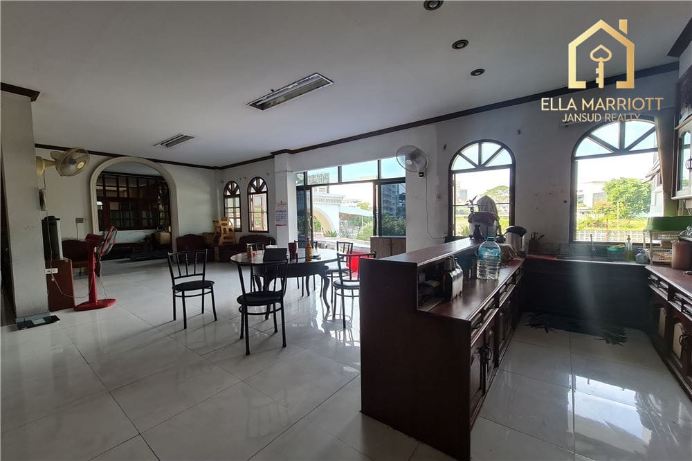 ขาย 5 ห้องนอน 4 ห้องน้ำ บ้าน ใน สุขุมวิท, กรุงเทพฯ 9