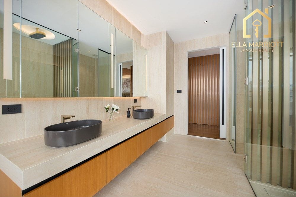 Luxurious 473sqm Duplex Penthouse with Private Jacuzzi in Thonglor, 12 mins Walk to BTS Thong Lo 16