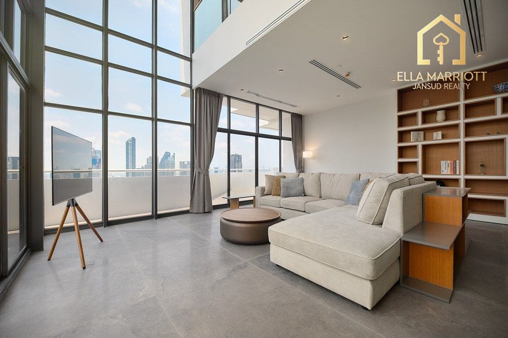 Luxurious 473sqm Duplex Penthouse with Private Jacuzzi in Thonglor, 12 mins Walk to BTS Thong Lo 2
