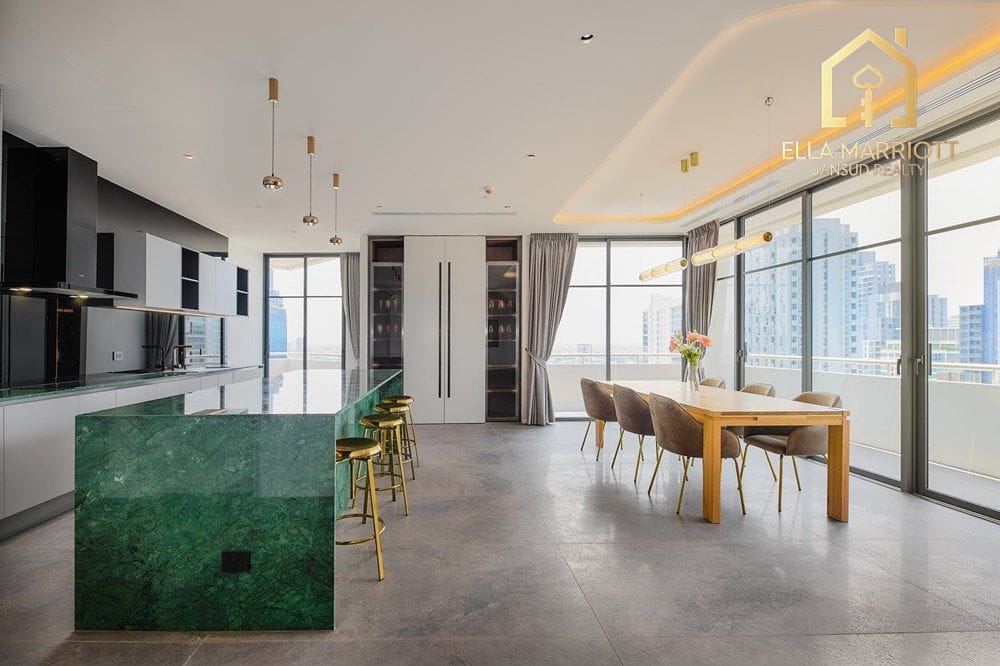 Luxurious 473sqm Duplex Penthouse with Private Jacuzzi in Thonglor, 12 mins Walk to BTS Thong Lo 4