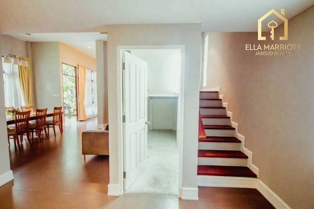 4-Bedroom Townhouse for Rent in Private Compound, Thonglor 12