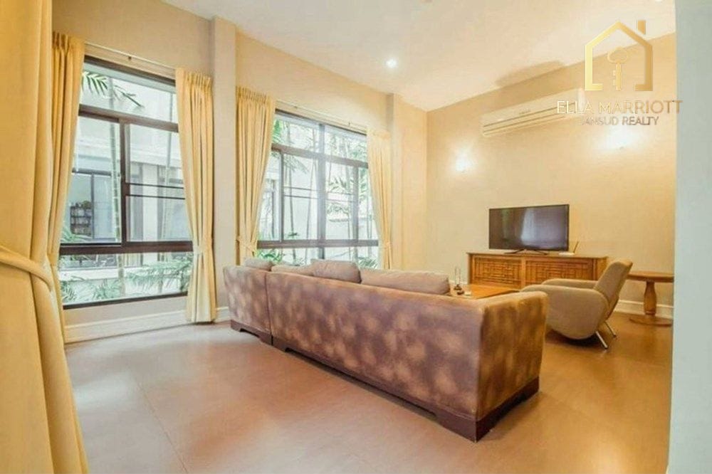 4-Bedroom Townhouse for Rent in Private Compound, Thonglor 2