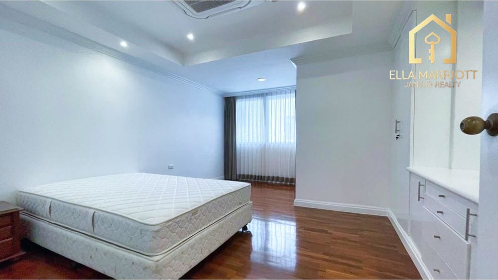 4-Bedroom Condo for Rent in Asoke 13