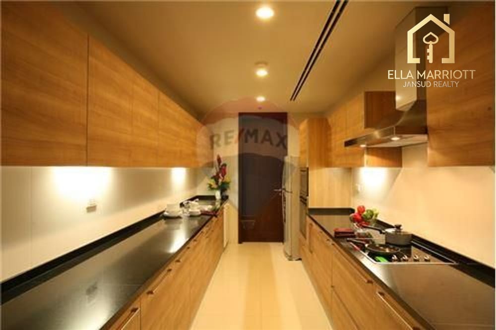 For Rent: Spacious Modern 3+1 Bedroom Apartment | Thonglor 4