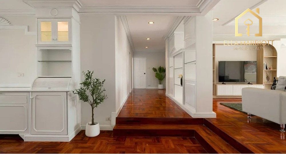Zur Miete: Neu renovierte 3-Schlafzimmer Eigentumswohnung in hoher Etage in Sukhumvit 43 4