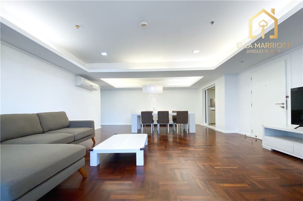 2-Bedroom Apartment in (Thonglor) 2
