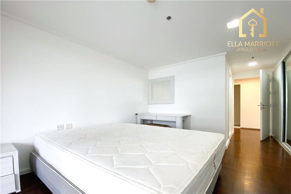 2-Bedroom Apartment in (Thonglor) 6