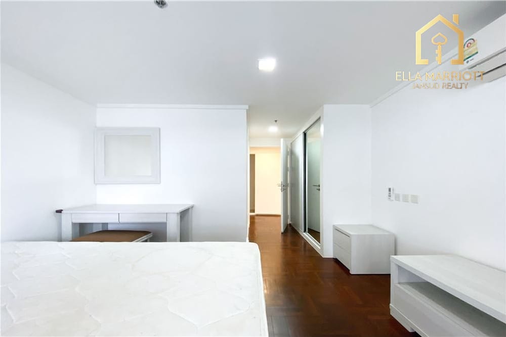 2-Bedroom Apartment in (Thonglor) 7