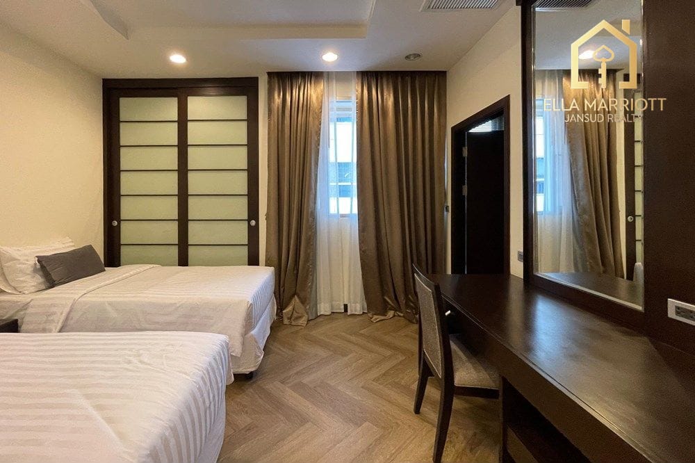 Pet Friendly 220sqm 3BR | Asoke CBD | 600m to BTS | Max 25kg Pet 14