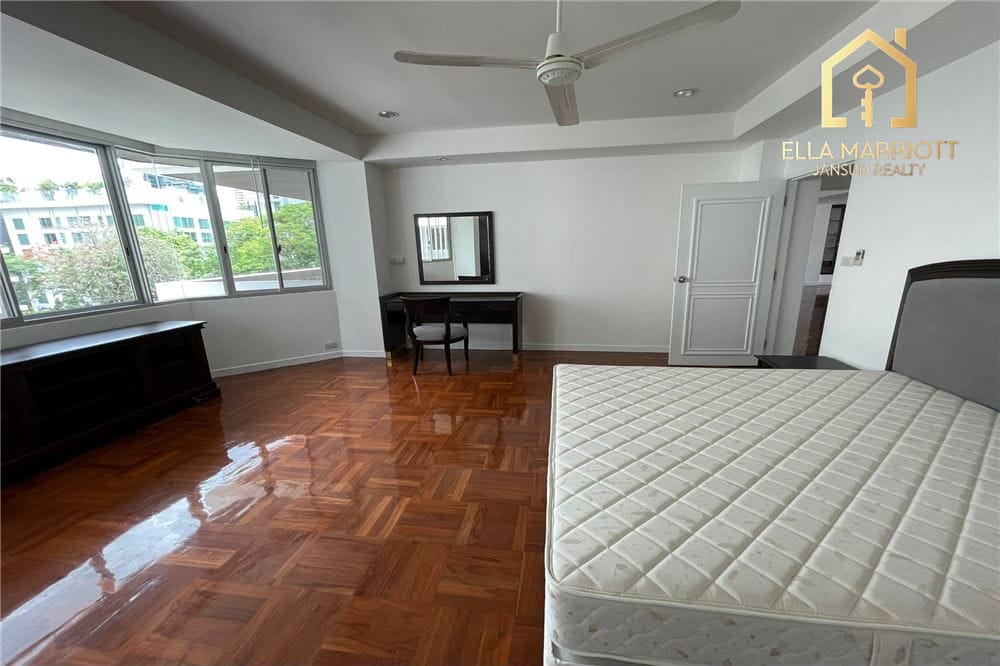 Geräumige 3+1 Schlafzimmer Wohnung zur Miete | 260 m² nahe NIST Schule 7