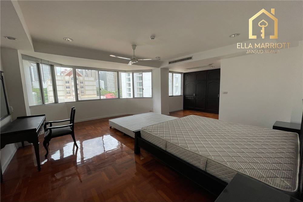 Geräumige 3+1 Schlafzimmer Wohnung zur Miete | 260 m² nahe NIST Schule 9