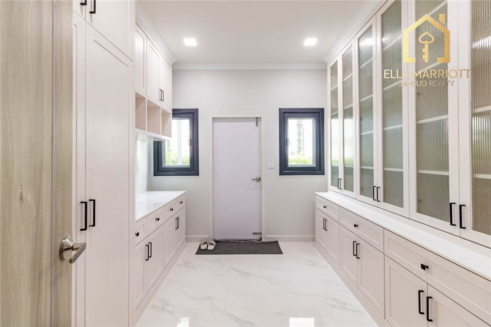Brand New Luxury Pool Villa for Sale in Supalai Lake View, Koh Kaew 13
