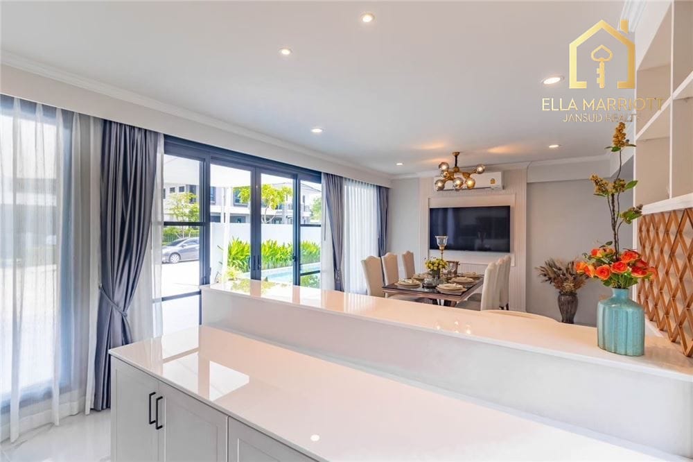 Brand New Luxury Pool Villa for Sale in Supalai Lake View, Koh Kaew 17
