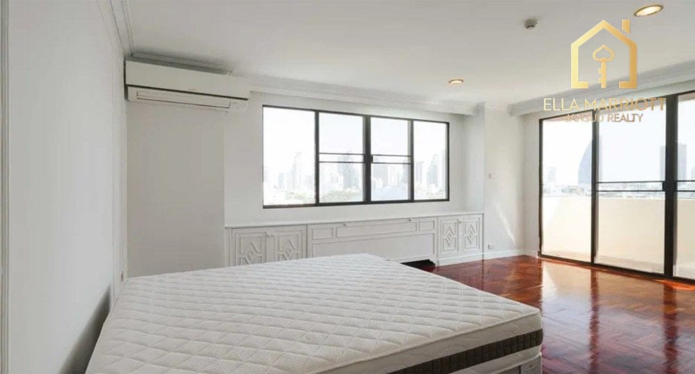 3-Bedroom Condo for Rent in Sukhumvit 43 7