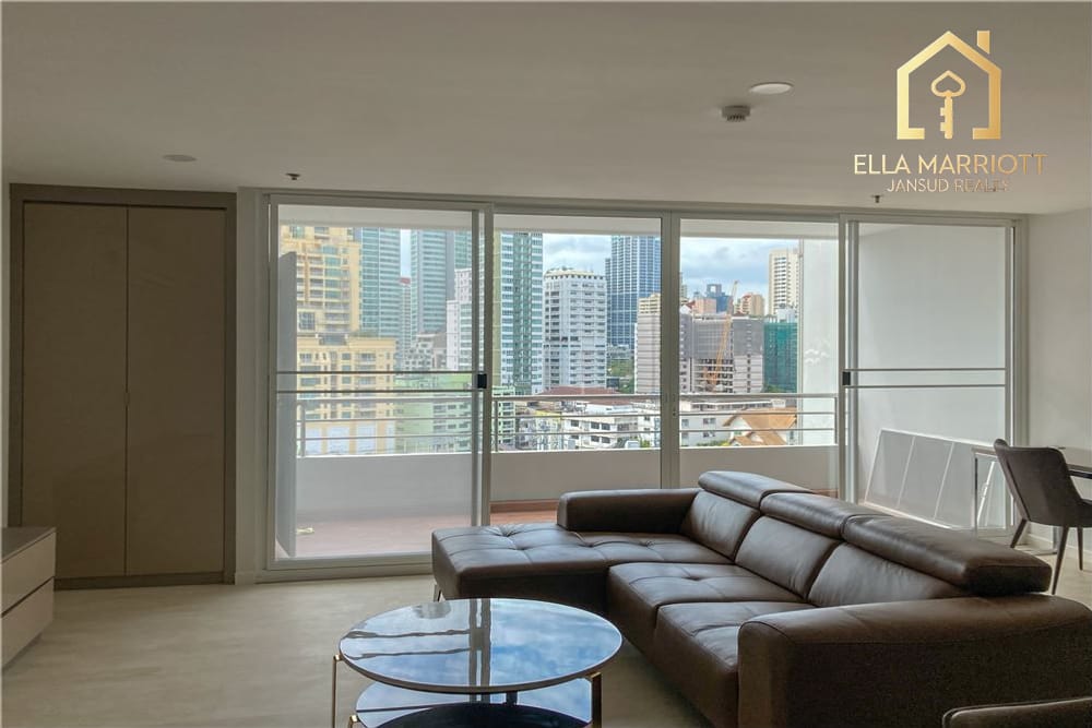Spacious 3 Bed 2 Bath Room for rent BTS Phrompong 2