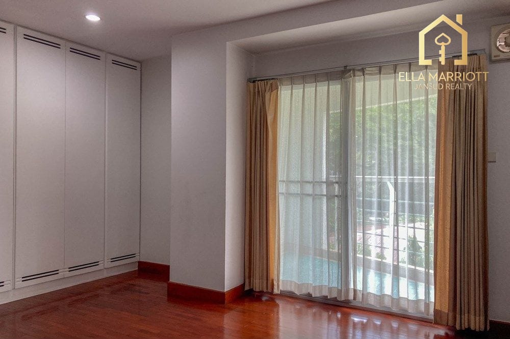 3-Bedroom Condo for Rent near BTS Thonglor 13