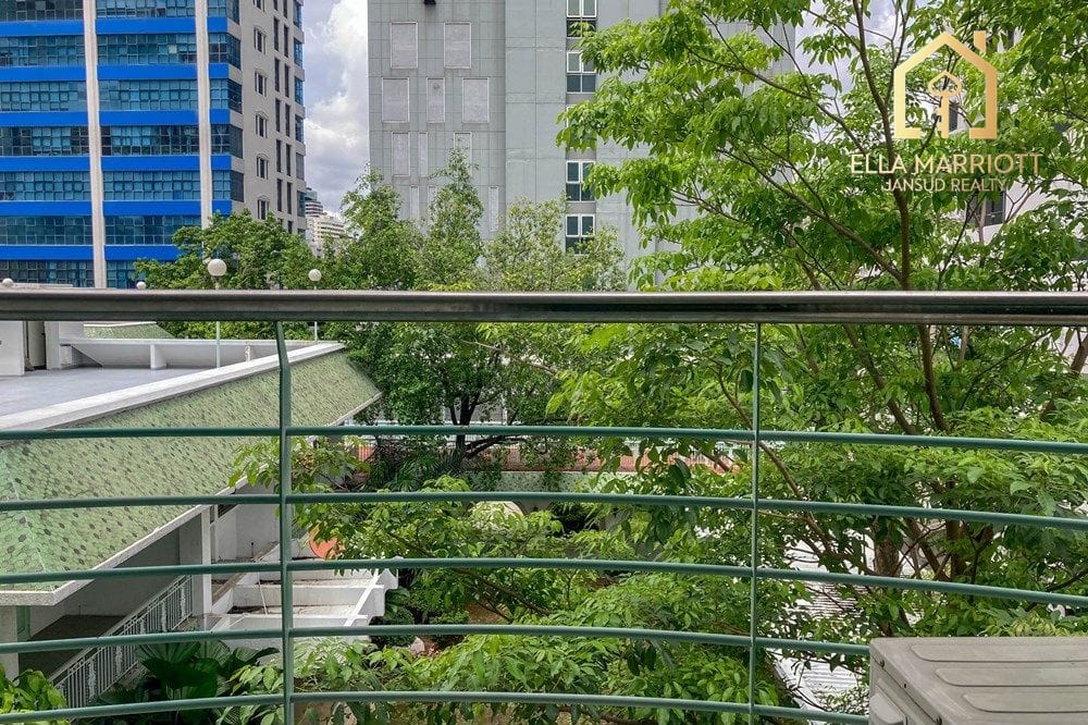 3-Bedroom Condo for Rent near BTS Thonglor 19