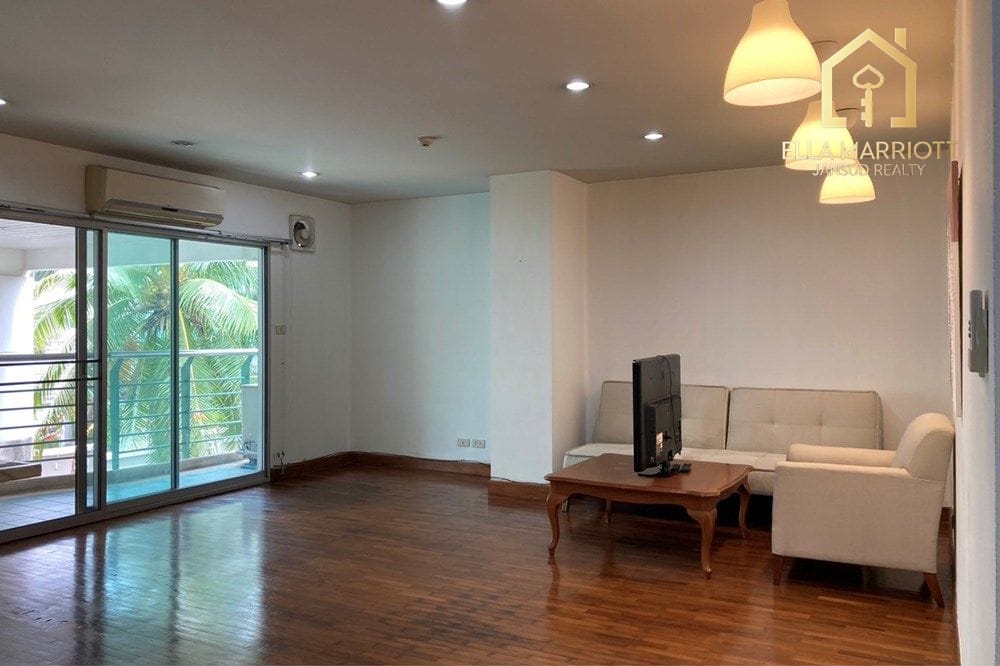 2-Bedroom Condo for Rent near BTS Thong Lo 2